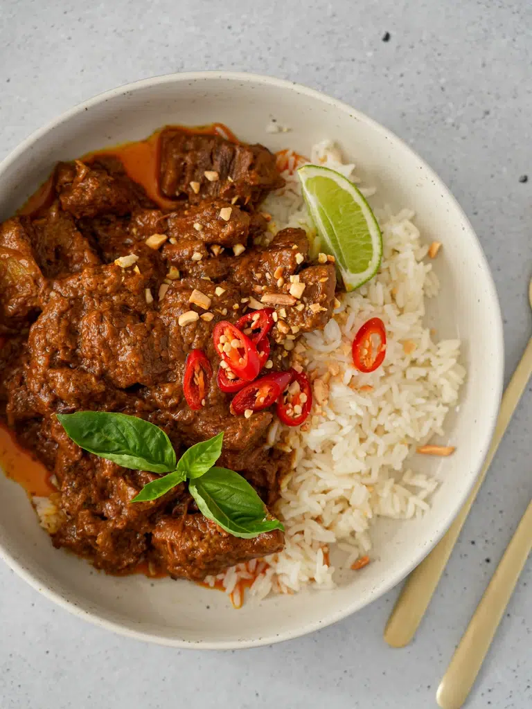 Easy Beef Curry with Coconut Milk – Quick Creamy Comfort