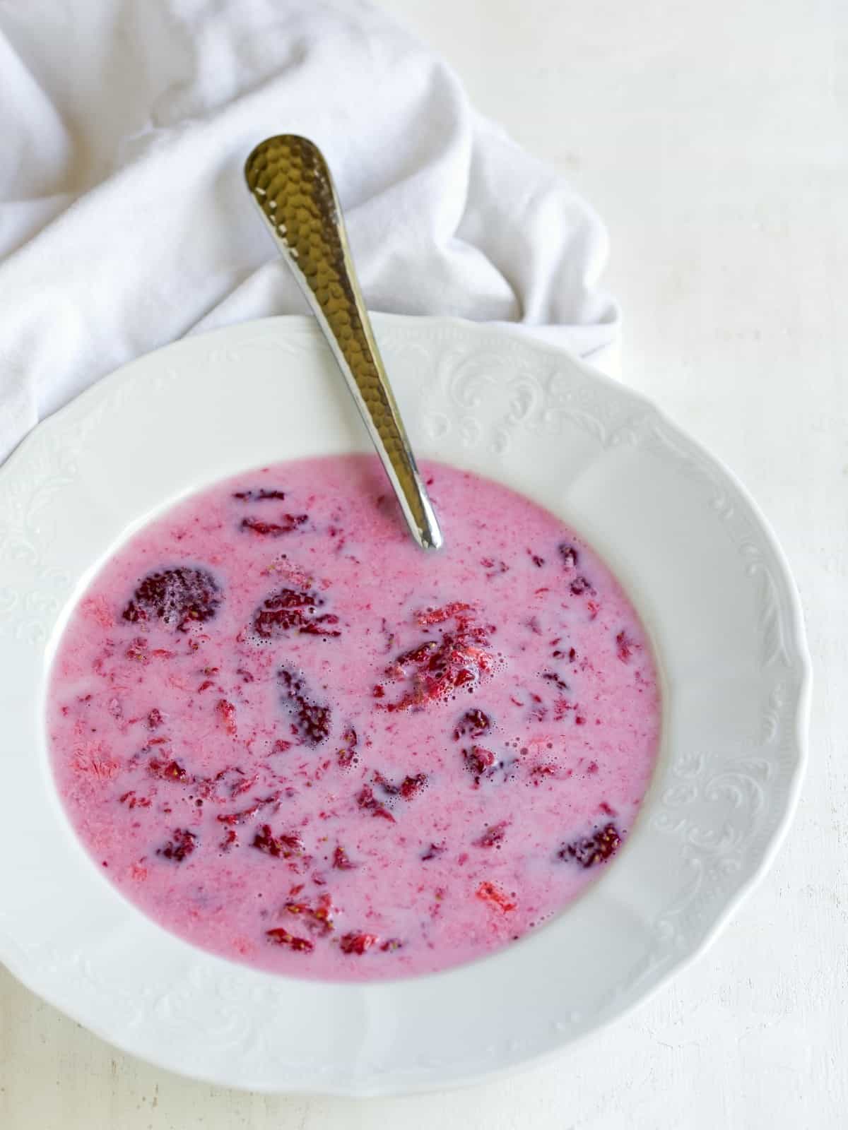 Cold Strawberry Soup Recipe