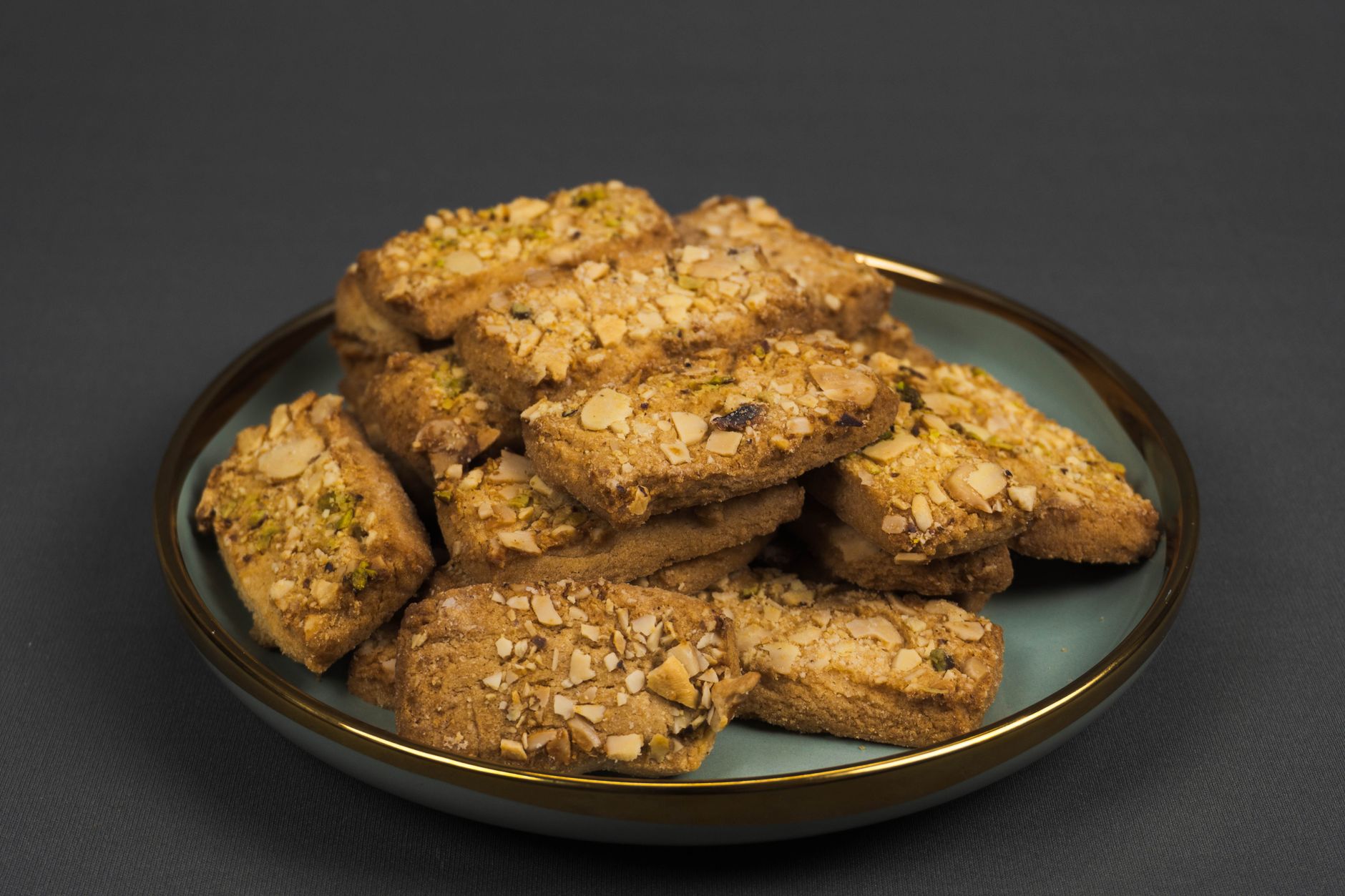 Italian Almond Crescent Cookies – Classic Recipe & How-to Guide
