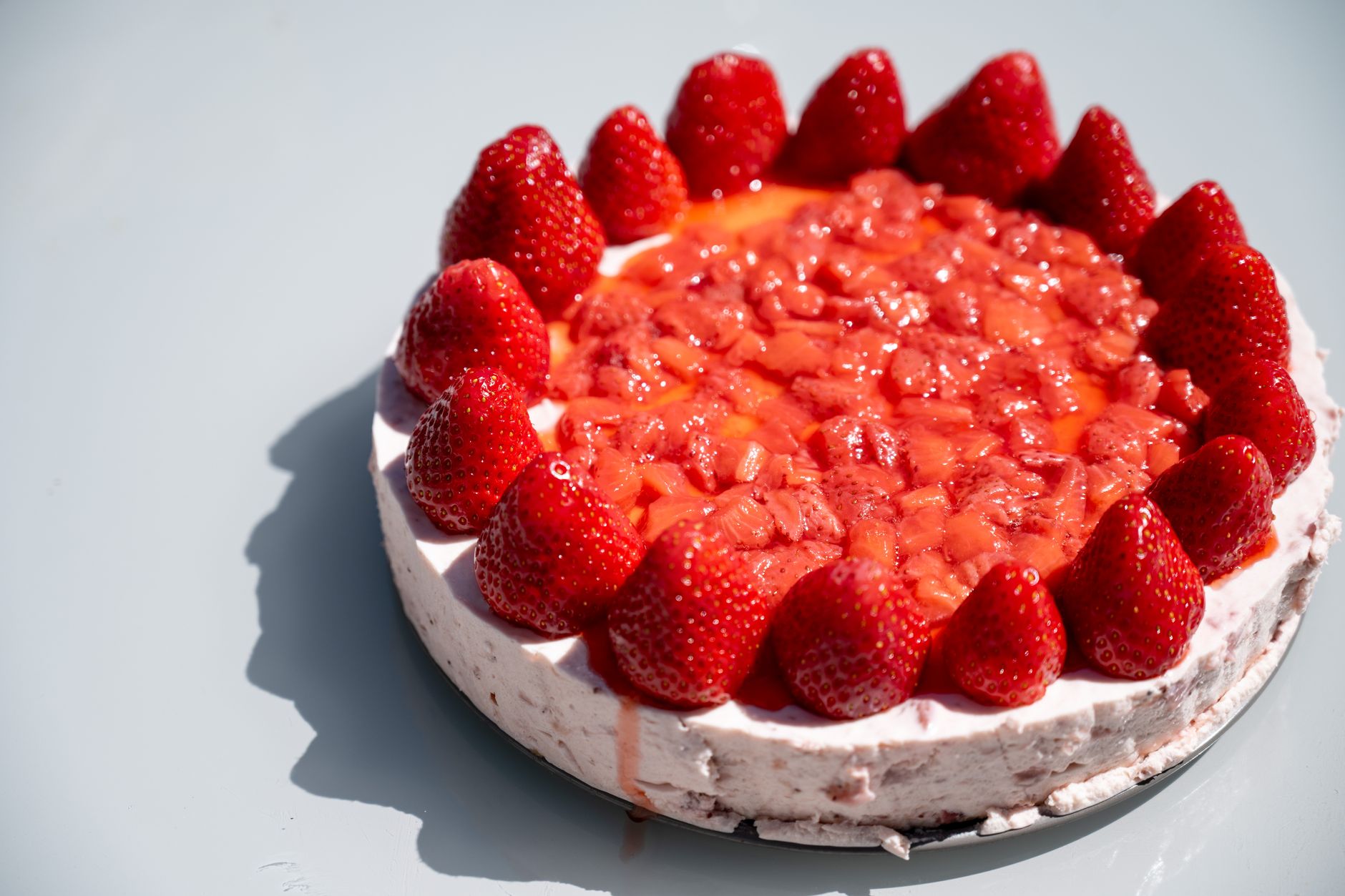 No-Bake Vegan Cheesecake – Creamy, Easy & Delightfully Plant-Based