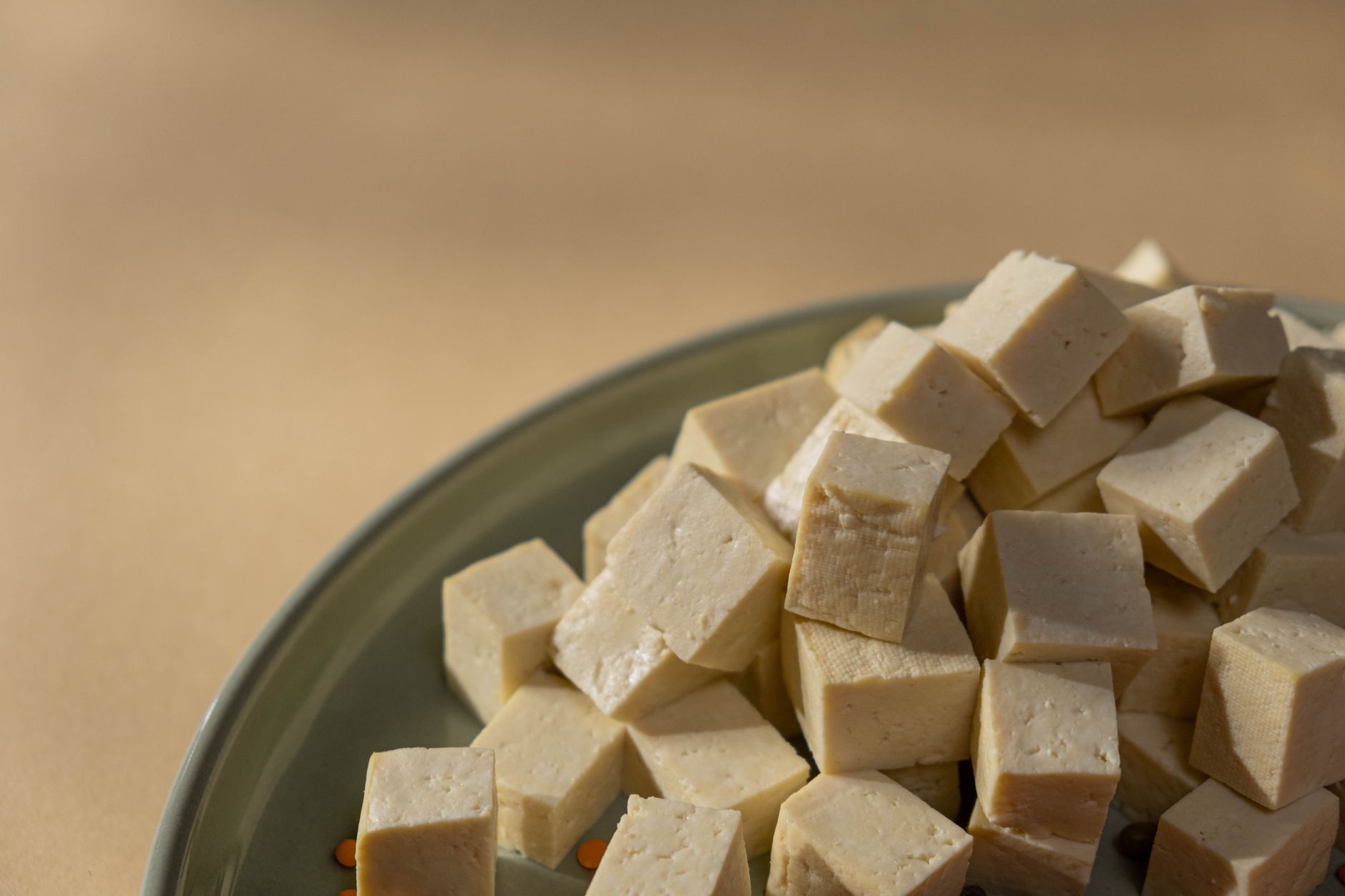 Vegan Tofu Cheesecake (No Nuts): Easy, Creamy & Delightful