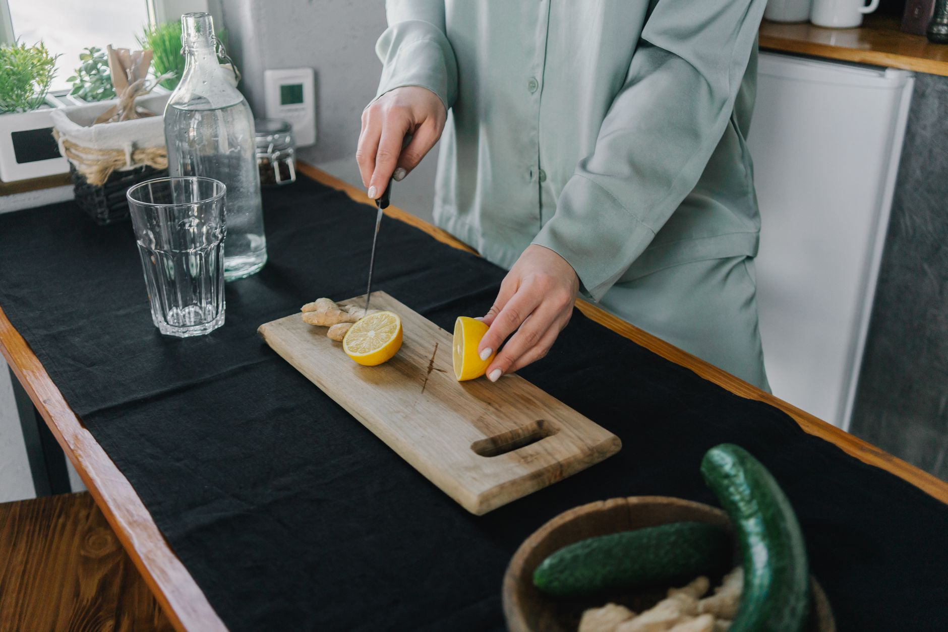 Ginger Shots Benefits: Zesty Health Boost in Every Sip