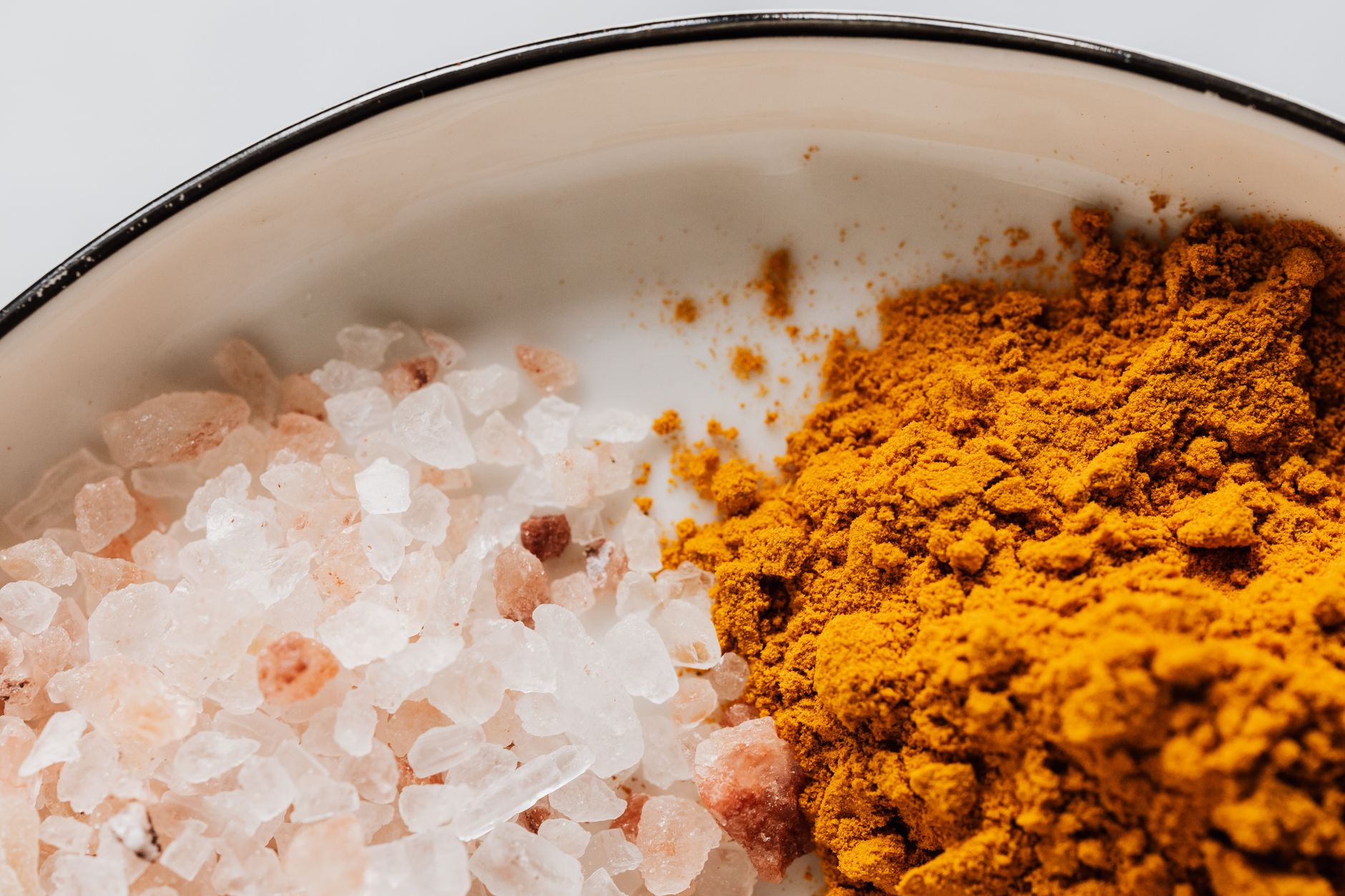 Turmeric Shots Benefits: Boost Immunity & Daily Wellness Naturally