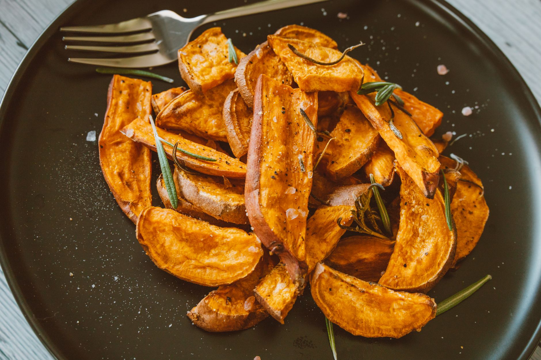 Easy Side Dishes for BBQ: Flavorful & Quick American Classics