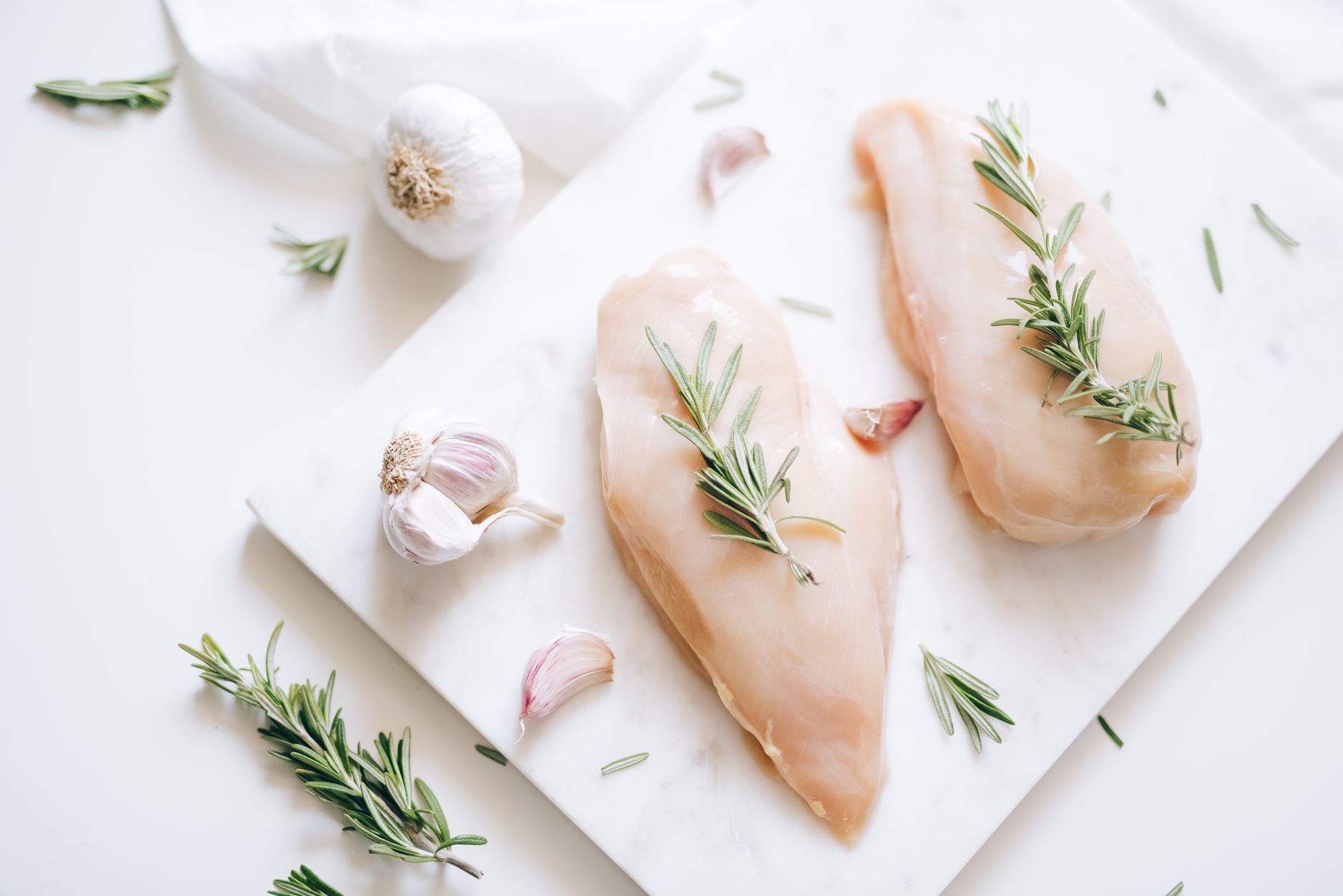 How Long to Cook Chicken Breast in Dutch Oven: Perfect Juicy Results