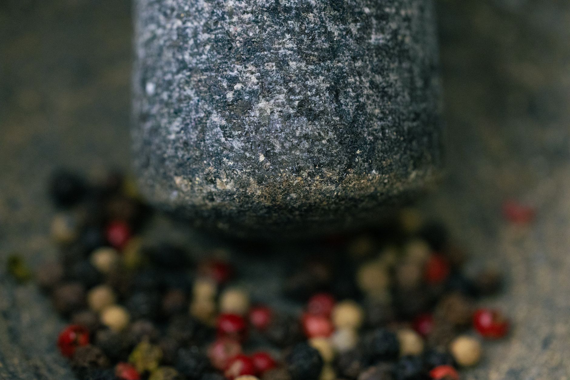 Best Electric Pepper Grinder to Make Seasoning Effortless