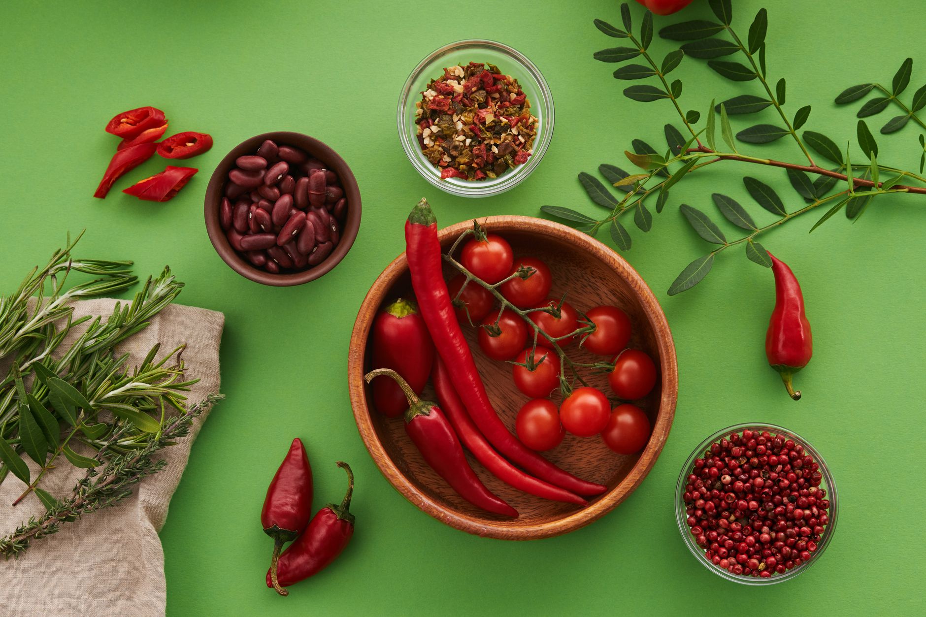 Fix Tomatoey Chili: Easy, Fast Ways to Balance Its Flavor
