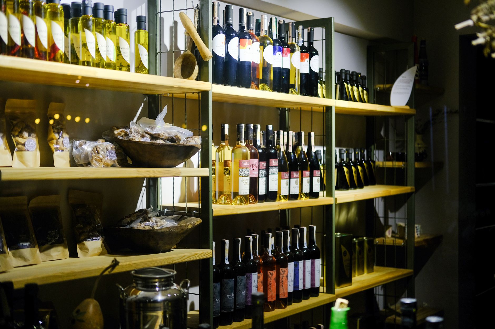 The Best Red Wine Vinegar Substitute You’ll Actually Use