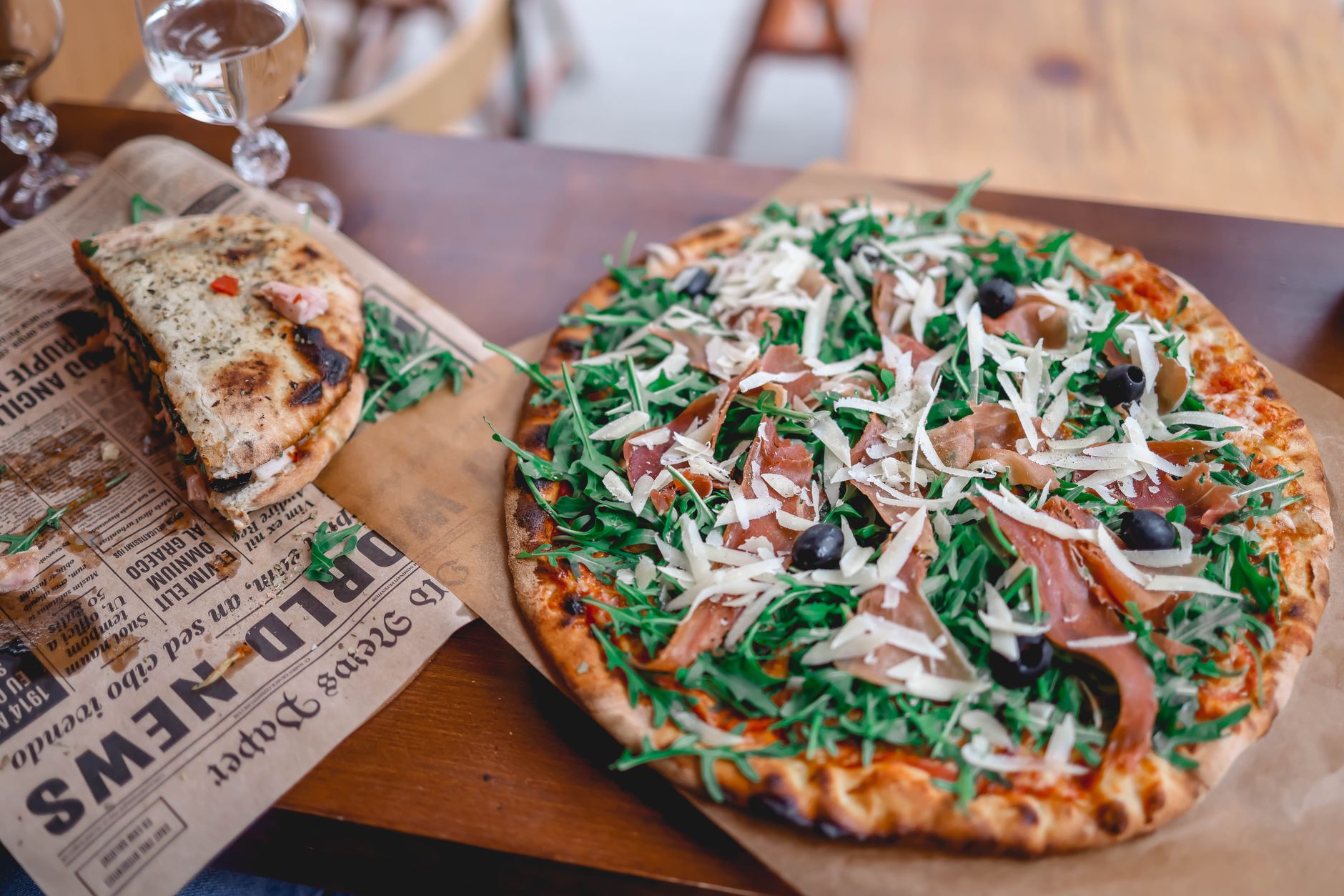 Never Ignore This One Factor When Reheating Thin-Crust Pizza In The Oven