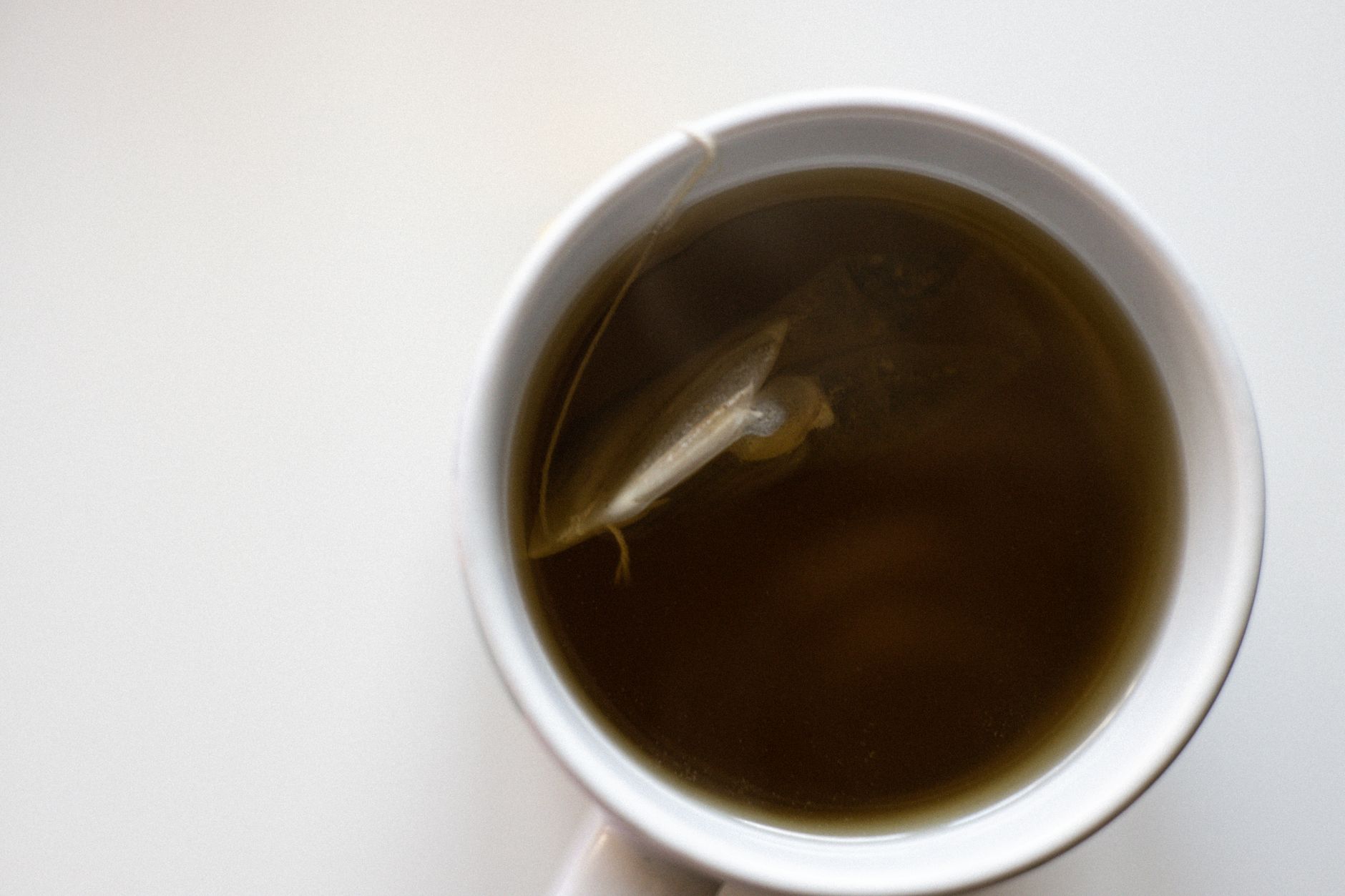 Rosemary Tea Brewing: How to Brew a Perfect, Herbaceous Cup