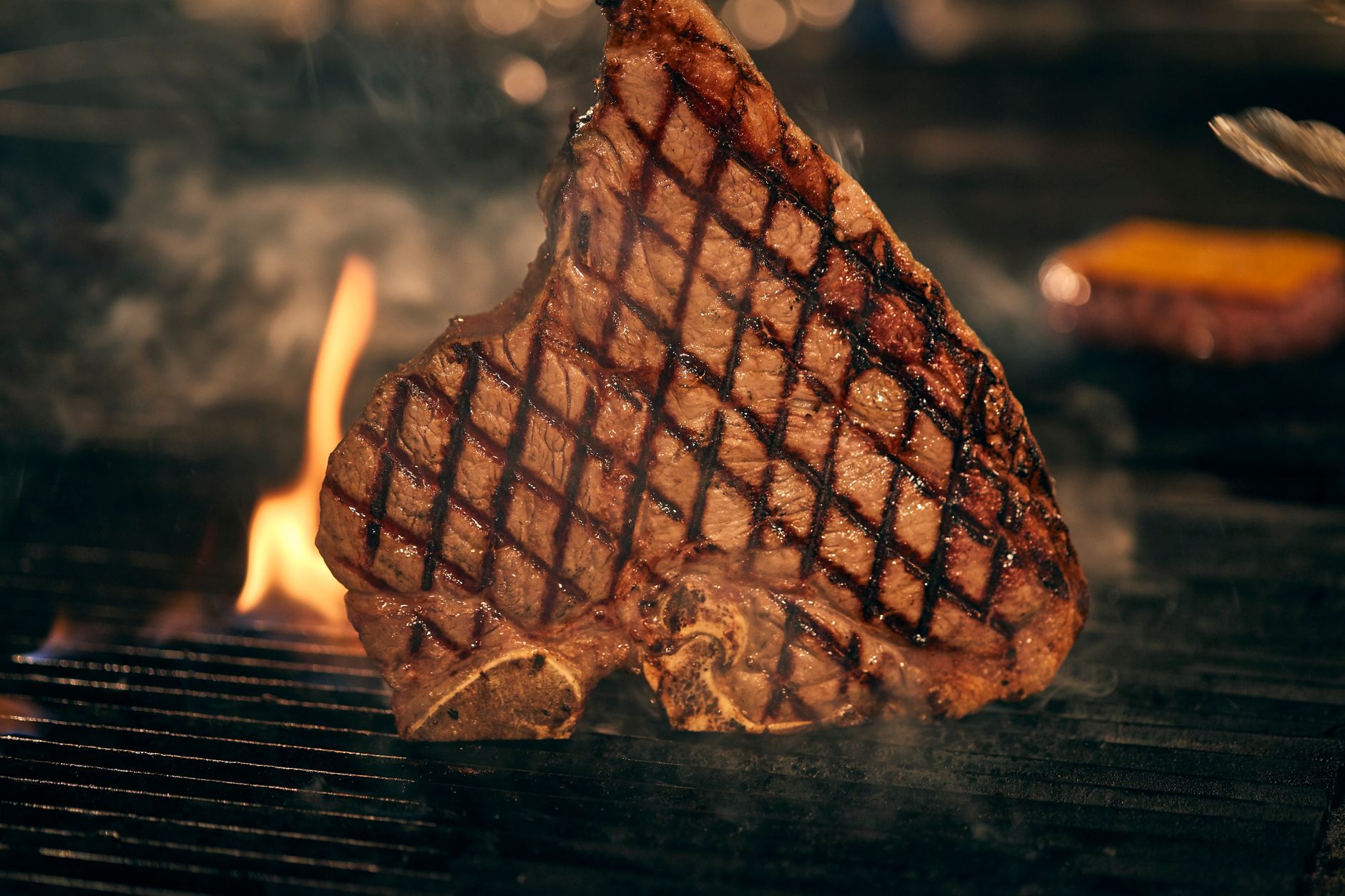 What's The Real Difference Between T-Bone and Porterhouse Steaks?