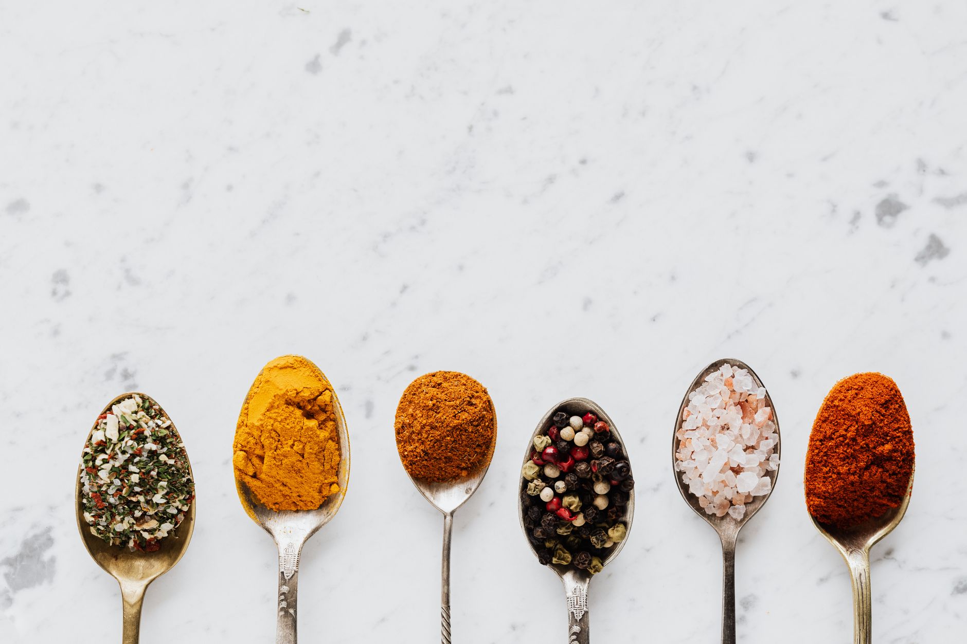What To Know About The Flavor Of Turmeric Before You Use It