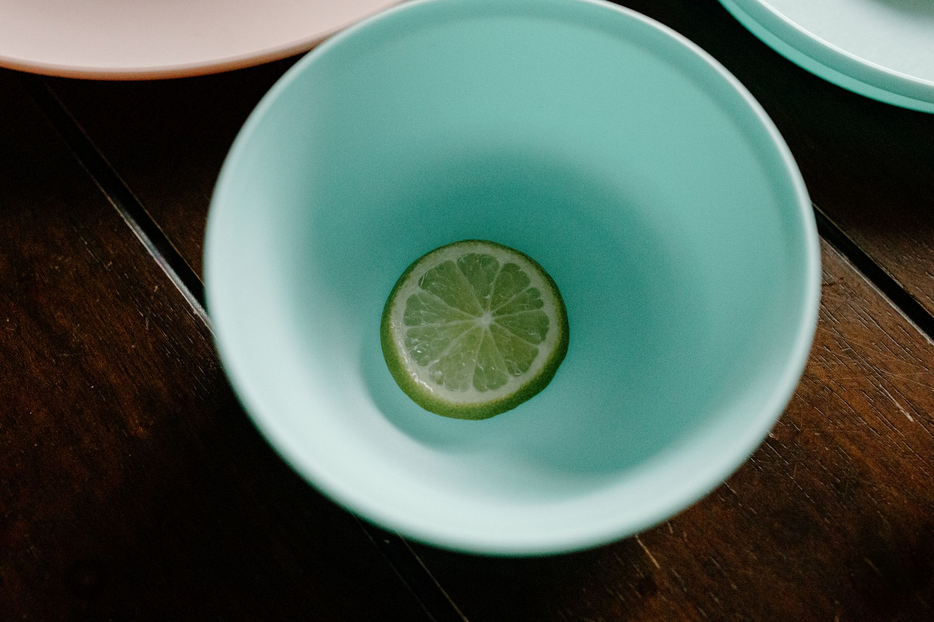 What You Need To Know Before Thrifting That Vintage Tupperware