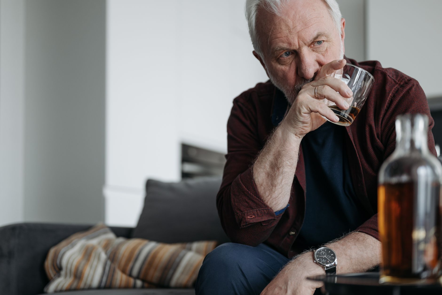 What You Should Know Before You Age Whiskey at Home