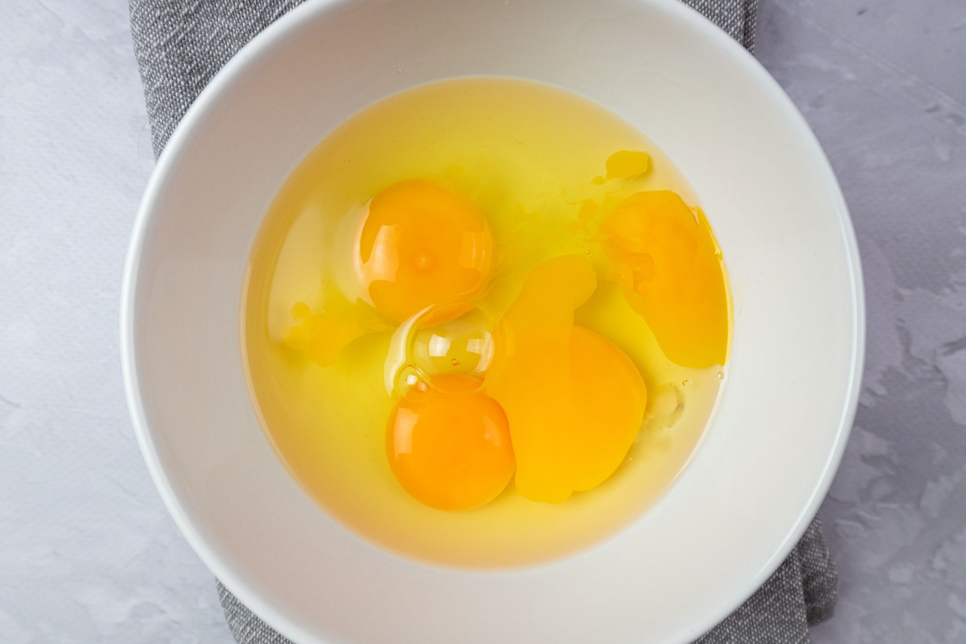 Air Fryer Eggs: Why Cooking Whole Eggs in Shells Can Backfire