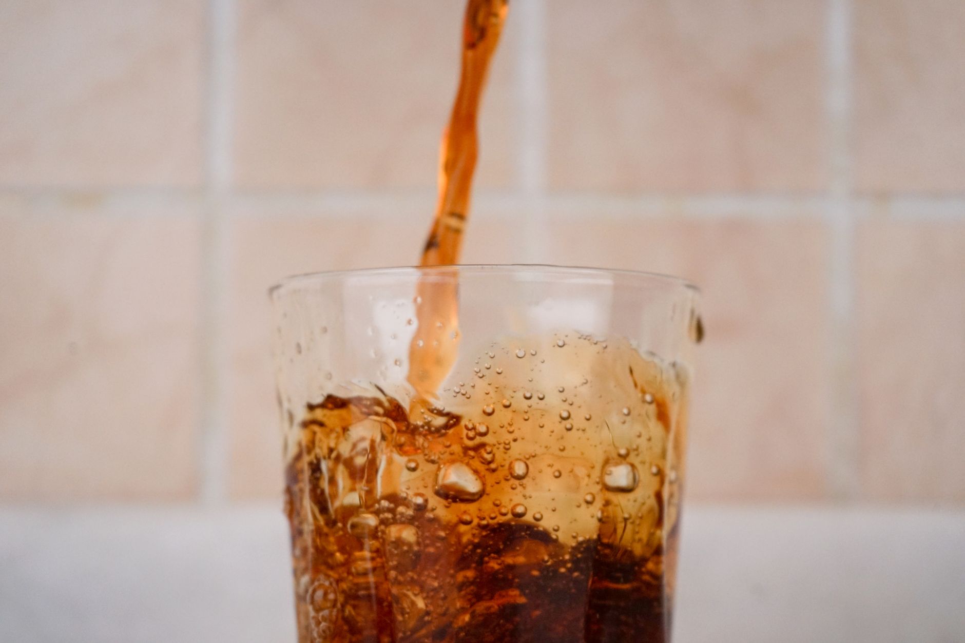 Caffeine-Free Sodas: Top Picks and What to Avoid