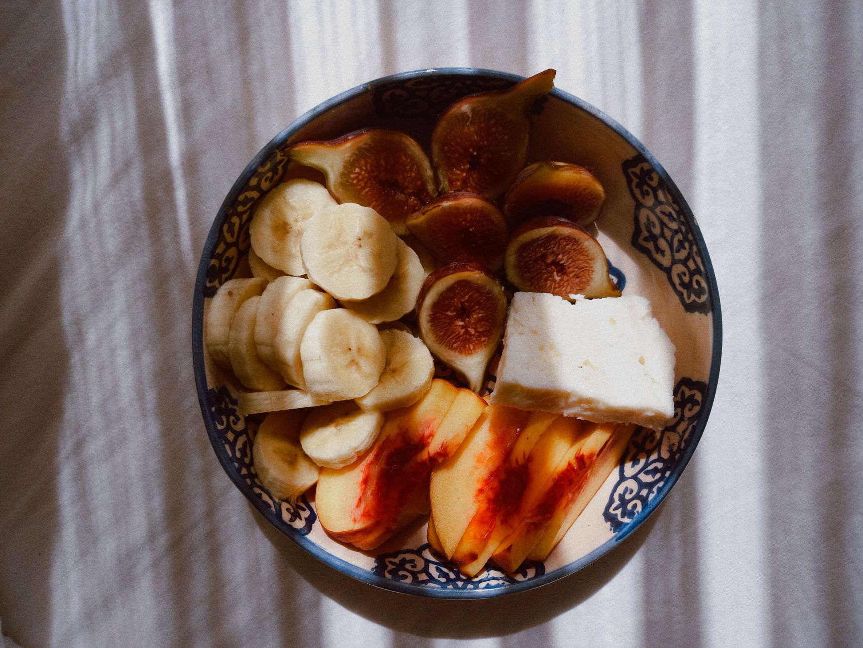 Fruit with Cottage Cheese: Healthy and Delicious Pairings