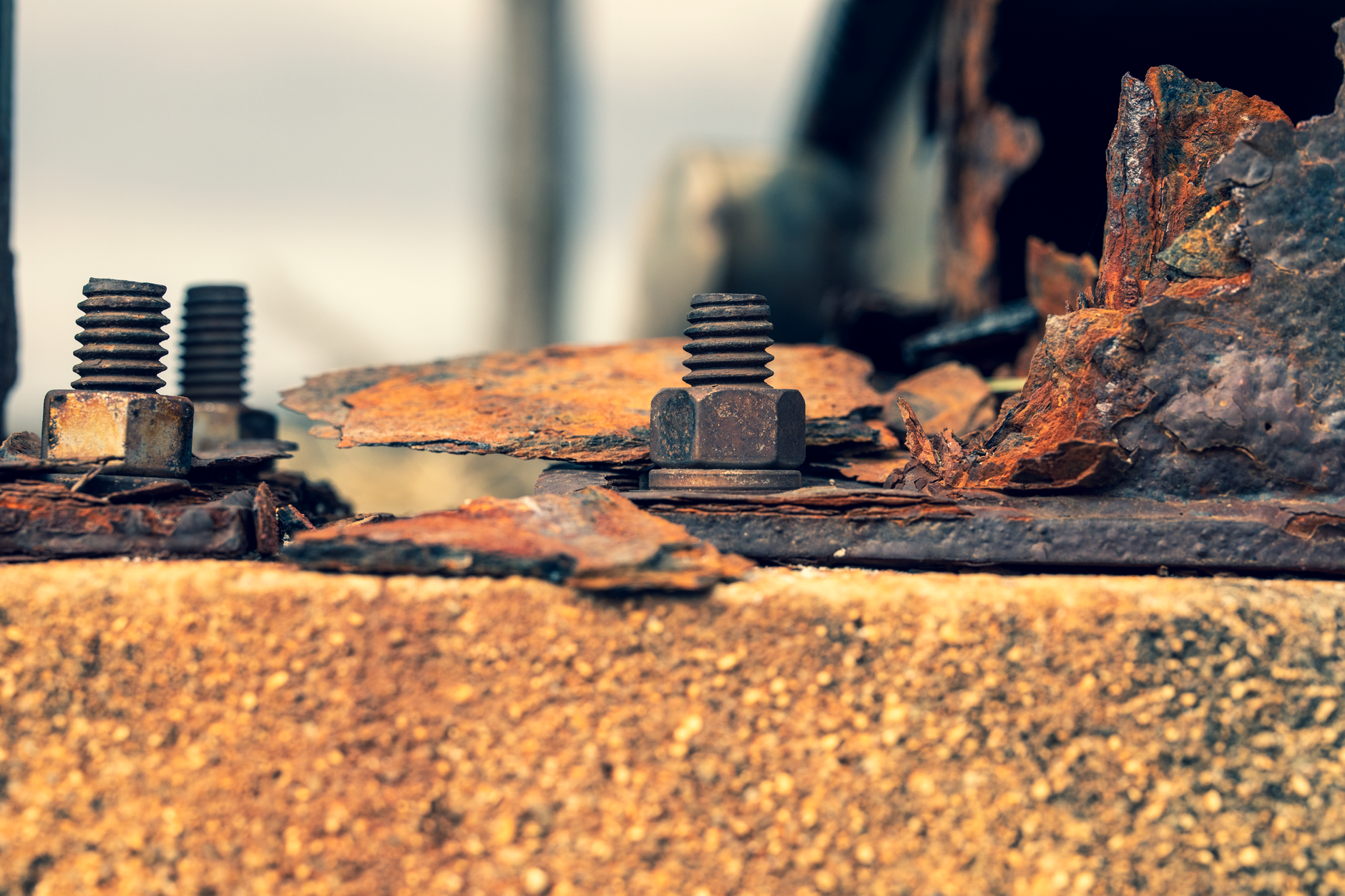 How To Remove Rust Cast Iron Safely and Effectively