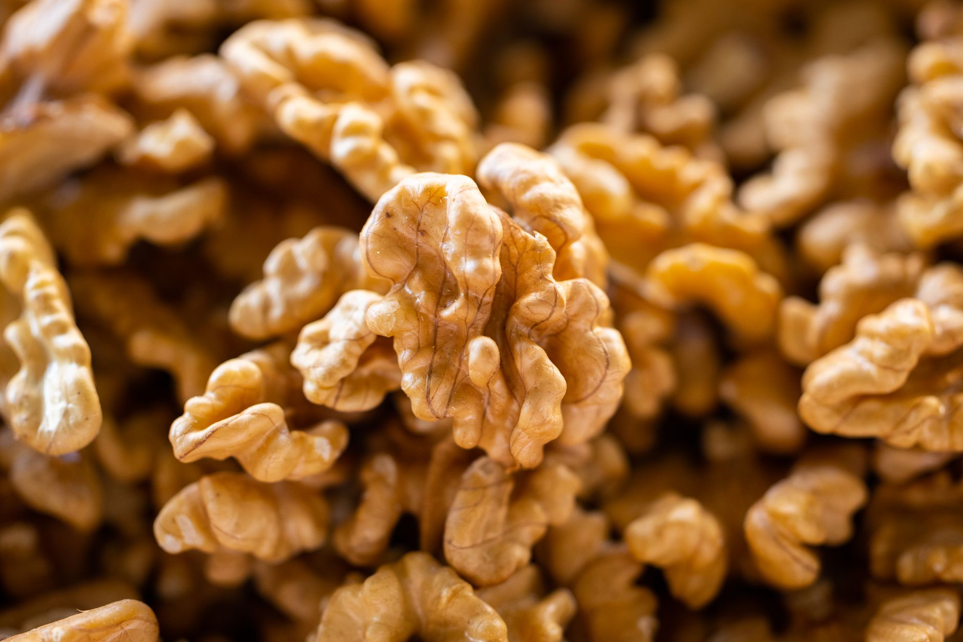 How to Toast Walnuts: Simple Steps for Rich Flavor and Crunch