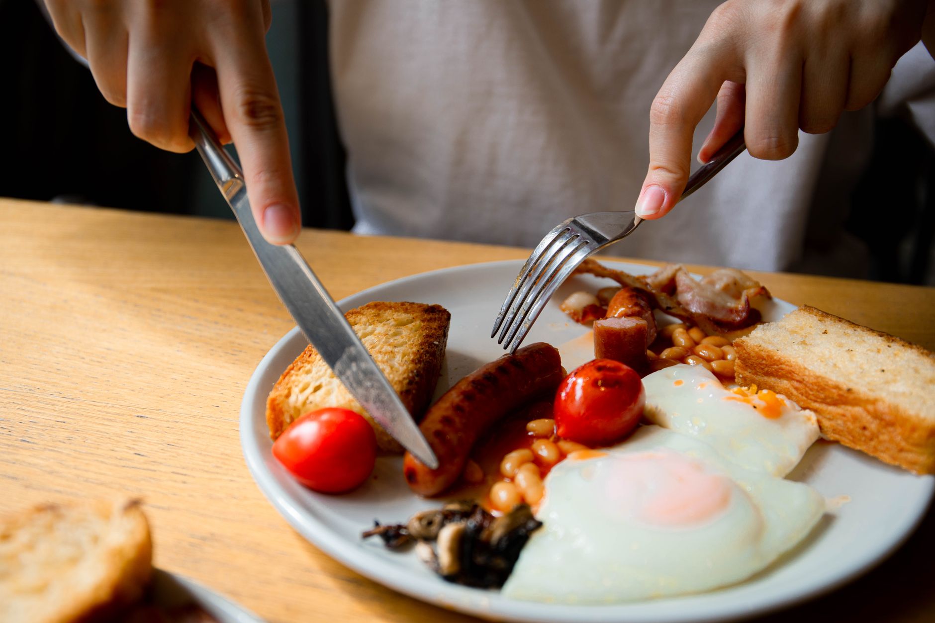 Bacon Cuts Explained: Thin, Thick, and Center-Cut Bacon Guide