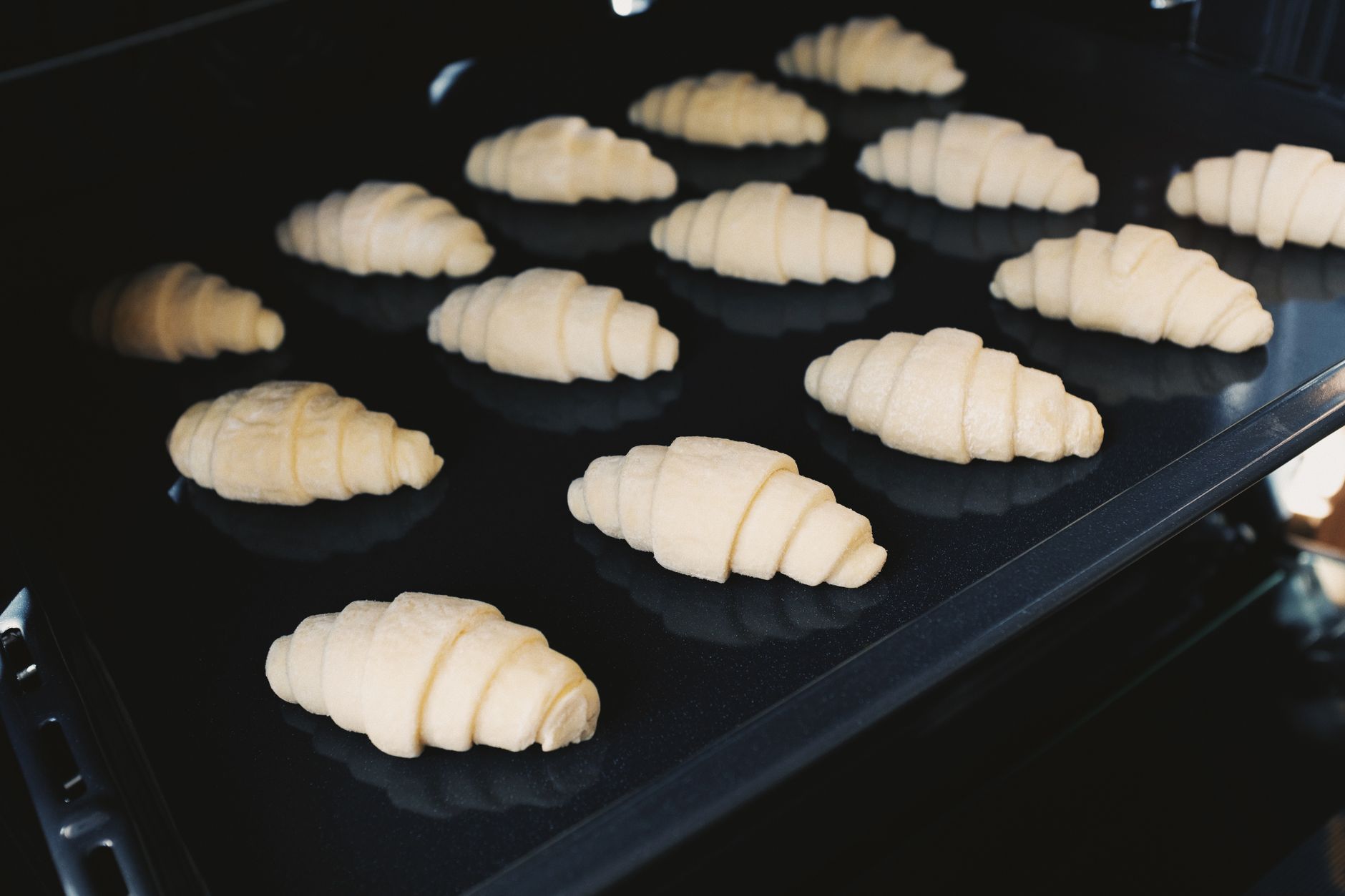 Baking Soda Oven Cleaning: The Simple Way to Sparkle Your Oven