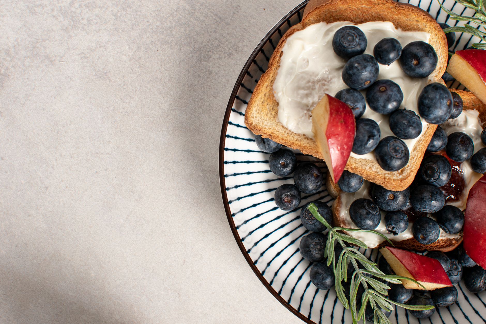 Heavy Cream Shelf Life: How Long Does It Last After Opening?