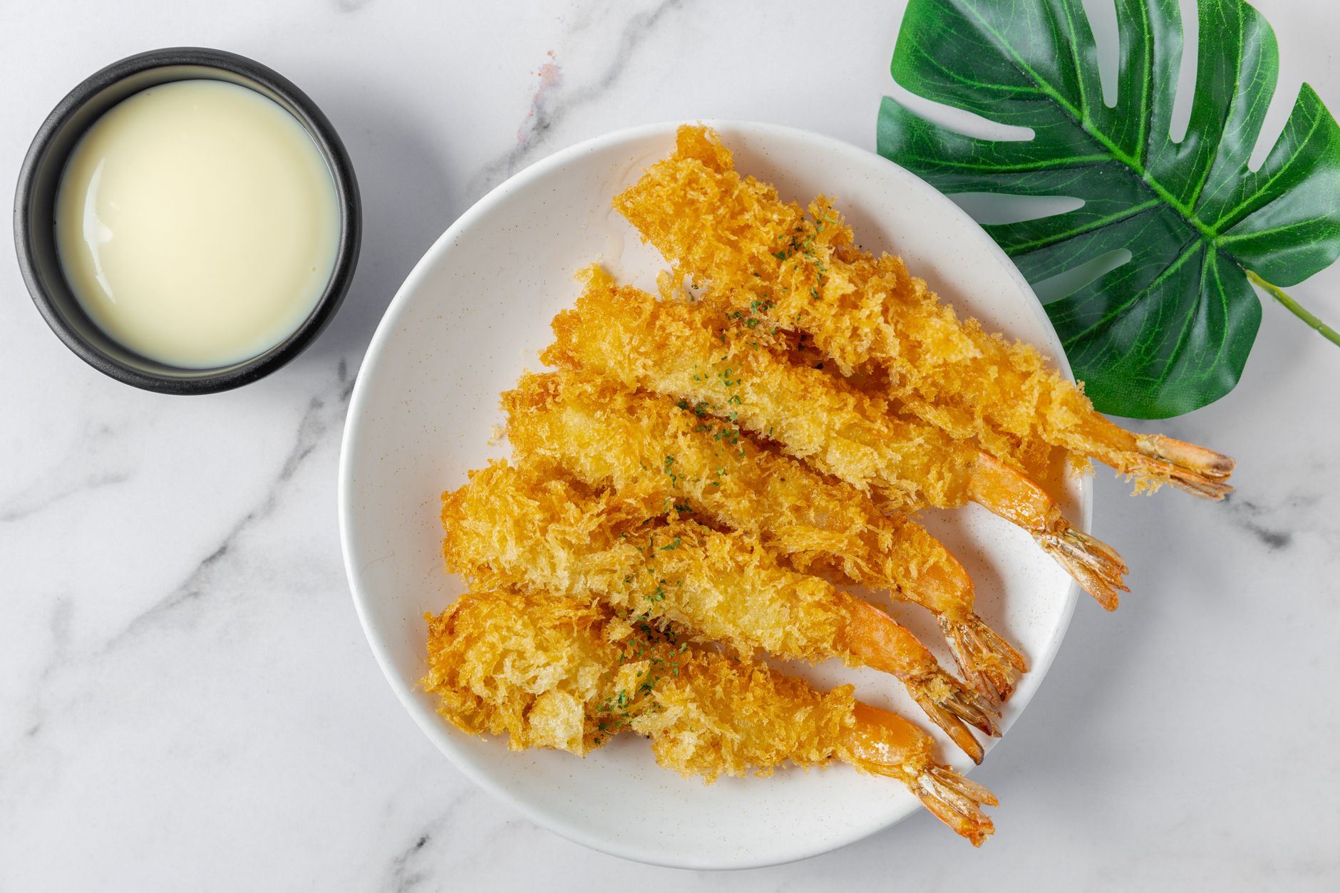 Mirin Substitute: Wine and Other Easy Alternatives for Your Recipes