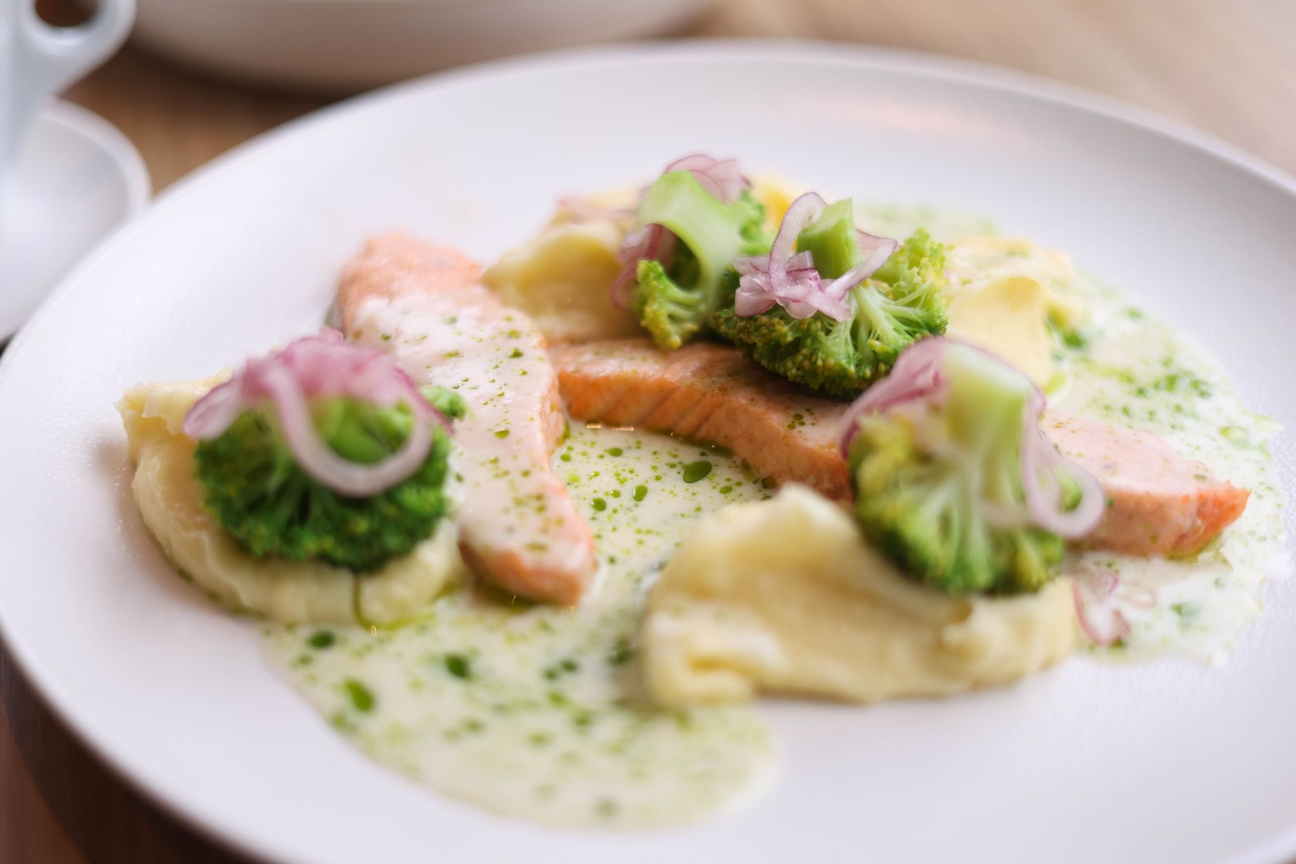 Creamy Mashed Potatoes: Add Cream Cheese for Tangy Rich Flavor